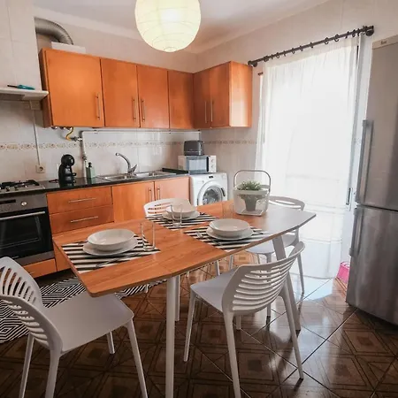 Besugo's House & Δωμάτια σε οικογενειακή κατοικία *