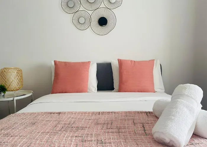 Alloggio in famiglia Besugo's House & *