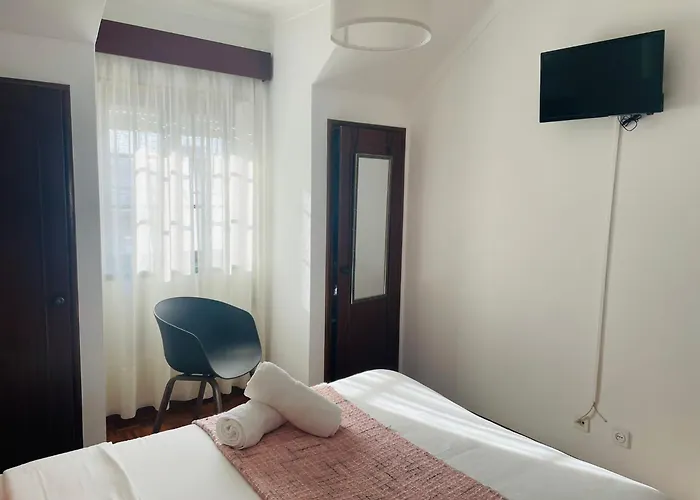 Besugo's House & Alloggio in famiglia Nazaré